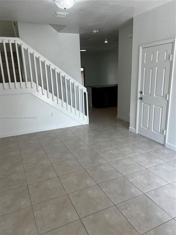 152 SE 37th Ter 152, Homestead, FL 33033