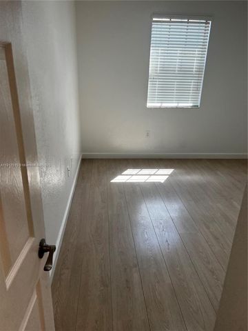 152 SE 37th Ter 152, Homestead, FL 33033