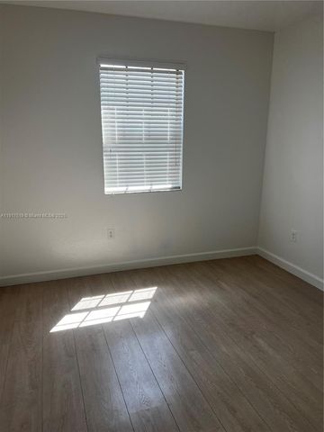 152 SE 37th Ter 152, Homestead, FL 33033