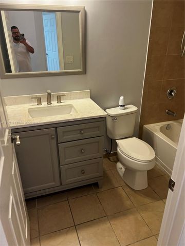 152 SE 37th Ter 152, Homestead, FL 33033