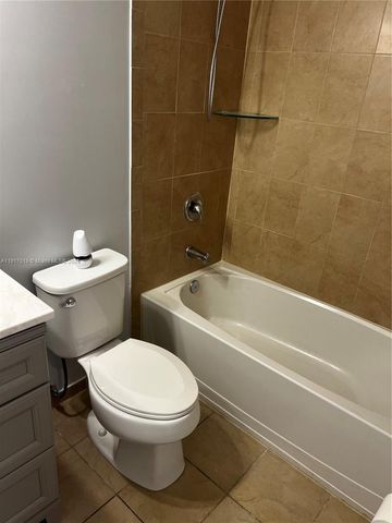 152 SE 37th Ter 152, Homestead, FL 33033