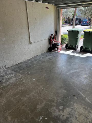 152 SE 37th Ter 152, Homestead, FL 33033