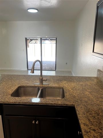 152 SE 37th Ter 152, Homestead, FL 33033