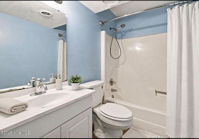 5719 Trevino Street, Hope Mills, NC 28348