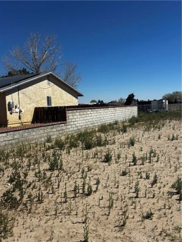 0 152nd, Lake Los Angeles, CA 93535