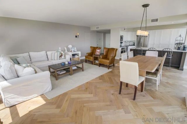 1770 Avenida Del Mundo 1004, Coronado, CA 92118