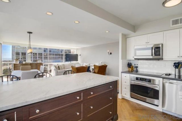 1770 Avenida Del Mundo 1004, Coronado, CA 92118