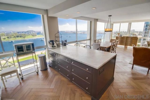 1770 Avenida Del Mundo 1004, Coronado, CA 92118