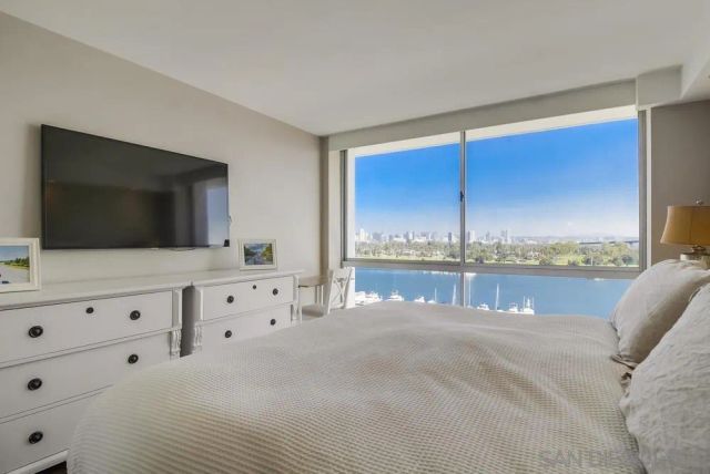 1770 Avenida Del Mundo 1004, Coronado, CA 92118