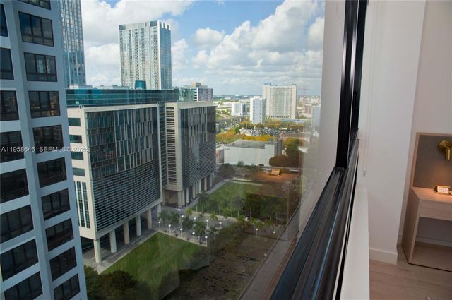 225 N Miami Ave 2508, Miami, FL 33128