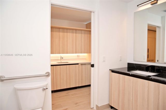 225 N Miami Ave 2508, Miami, FL 33128