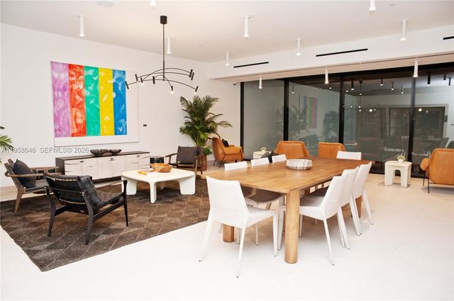 225 N Miami Ave 2508, Miami, FL 33128