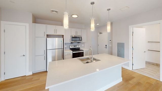 250 Cente 510, Boston, MA 02119