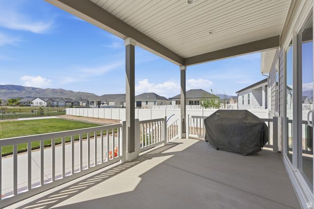 329 E EMPIRE SPRINGS DR, Saratoga Springs, UT 84045