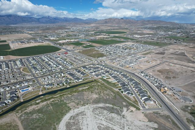 329 E EMPIRE SPRINGS DR, Saratoga Springs, UT 84045