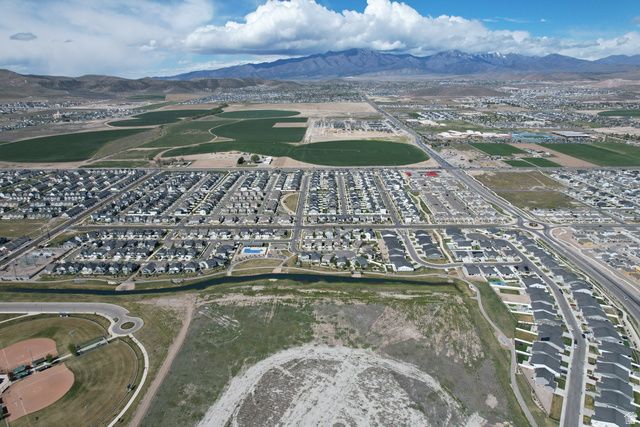 329 E EMPIRE SPRINGS DR, Saratoga Springs, UT 84045