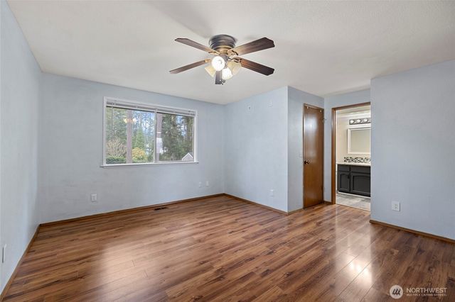 633 NW Mizzen Drive, Oak Harbor, WA 98277