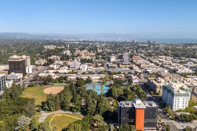 153 E 5th Avenue, San Mateo, CA 94401