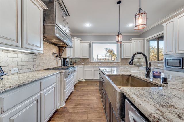 419 Kerfoot Drive, Gunter, TX 75058