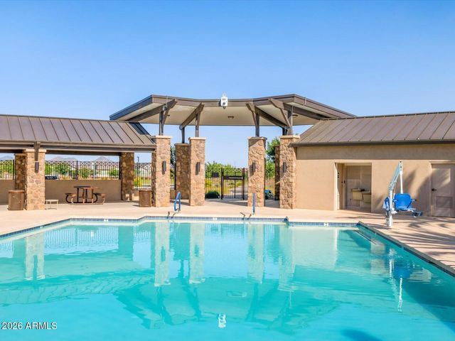 2443 E ENANTIO Road, San Tan Valley, AZ 85143