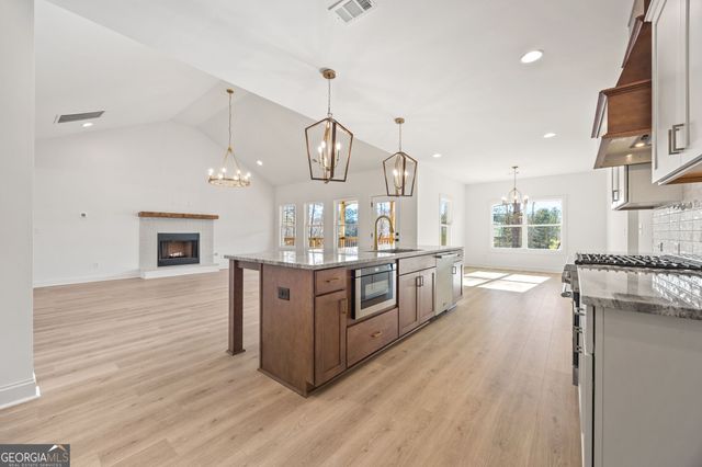 130 Windchime Way 9, Tyrone, GA 30290