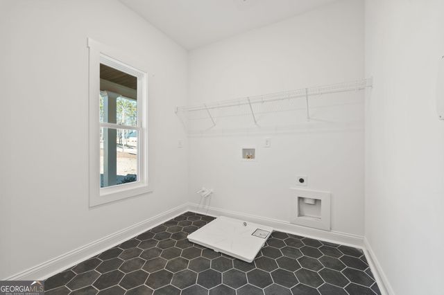 130 Windchime Way 9, Tyrone, GA 30290