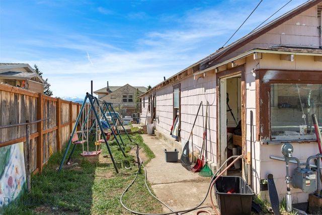 855 Lewisohn, Butte, MT 59701