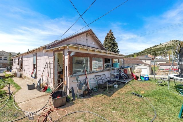 855 Lewisohn, Butte, MT 59701