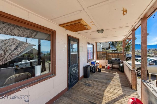 855 Lewisohn, Butte, MT 59701