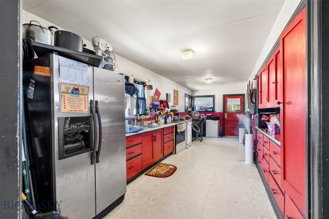 855 Lewisohn, Butte, MT 59701