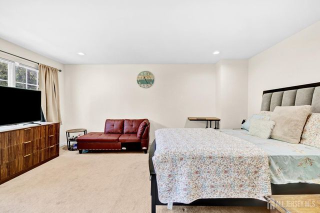 810 Plymouth Road, North Brunswick, NJ 08902