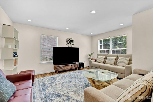 810 Plymouth Road, North Brunswick, NJ 08902