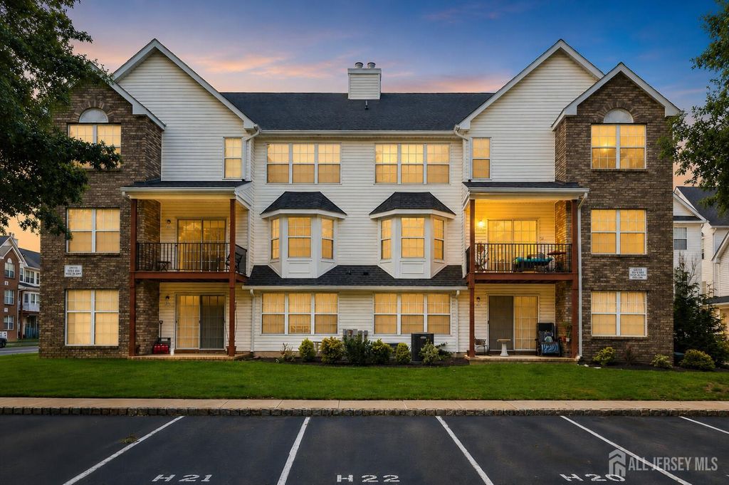 810 Plymouth Road, North Brunswick, NJ 08902