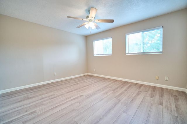 10818 Briar Forest Drive 34, Houston, TX 77042