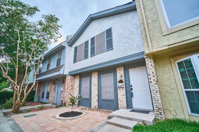 10818 Briar Forest Drive 34, Houston, TX 77042