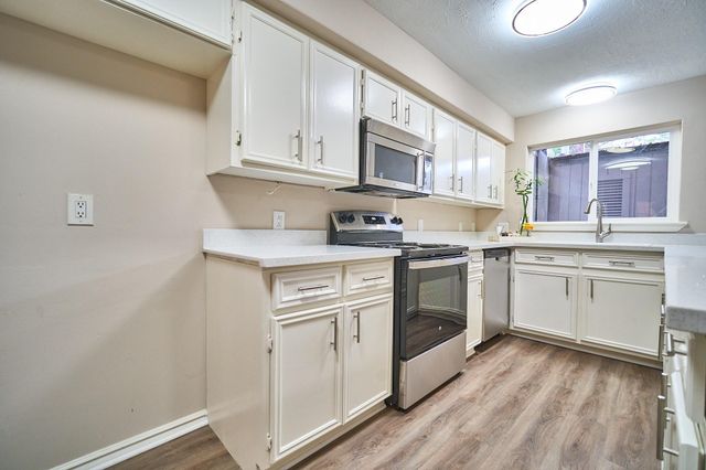 10818 Briar Forest Drive 34, Houston, TX 77042