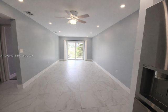 453 SW 2nd St 306C, Miami, FL 33130