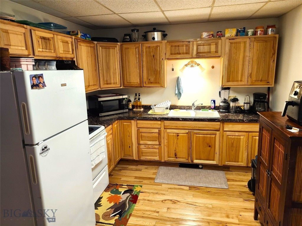 217 W Clark, Livingston, MT 59047 photo 13