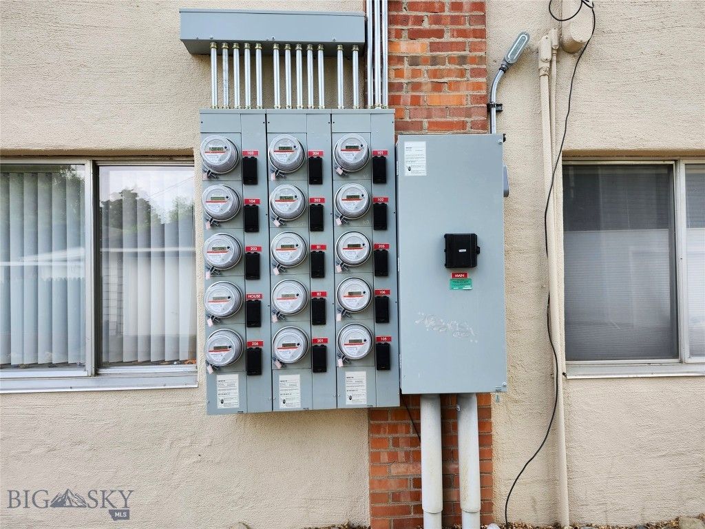 217 W Clark, Livingston, MT 59047 photo 30