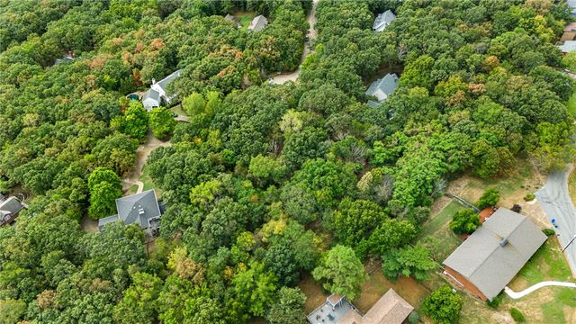 1888 E Rockwood Trail, Fayetteville, AR 72701