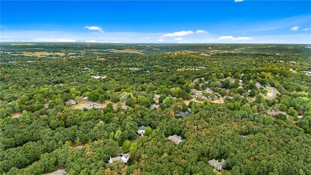 1888 E Rockwood Trail, Fayetteville, AR 72701