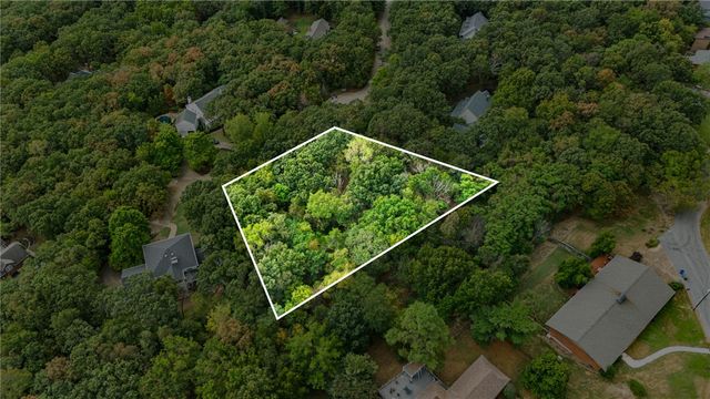 1888 E Rockwood Trail, Fayetteville, AR 72701