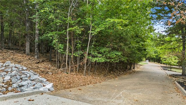 1888 E Rockwood Trail, Fayetteville, AR 72701