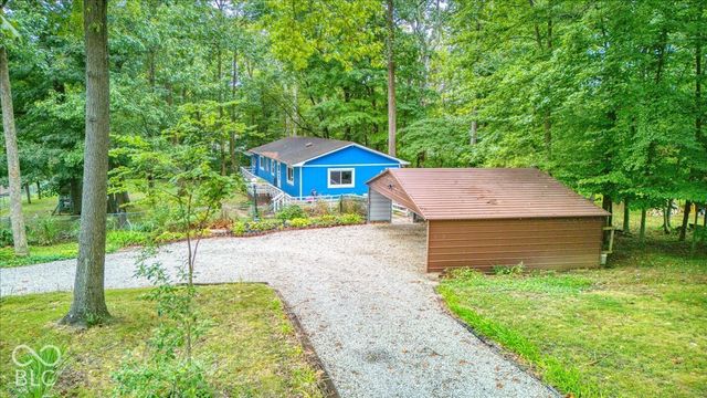 8608 S Providence Drive, Nineveh, IN 46164