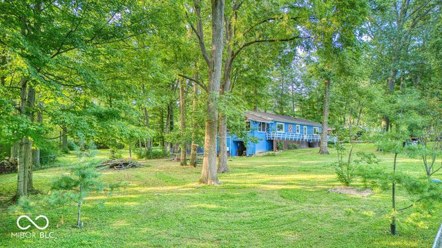 8608 S Providence Drive, Nineveh, IN 46164