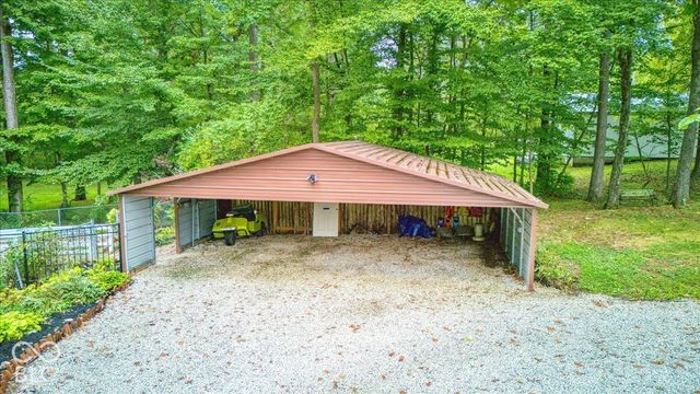 8608 S Providence Drive, Nineveh, IN 46164