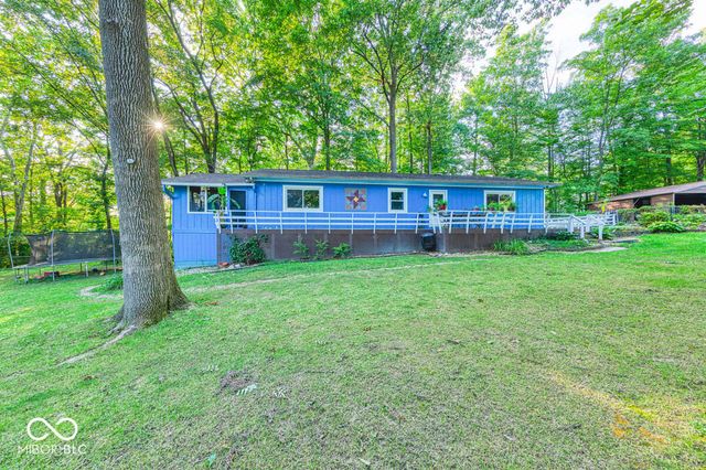 8608 S Providence Drive, Nineveh, IN 46164