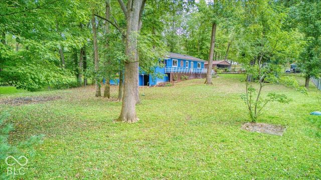8608 S Providence Drive, Nineveh, IN 46164