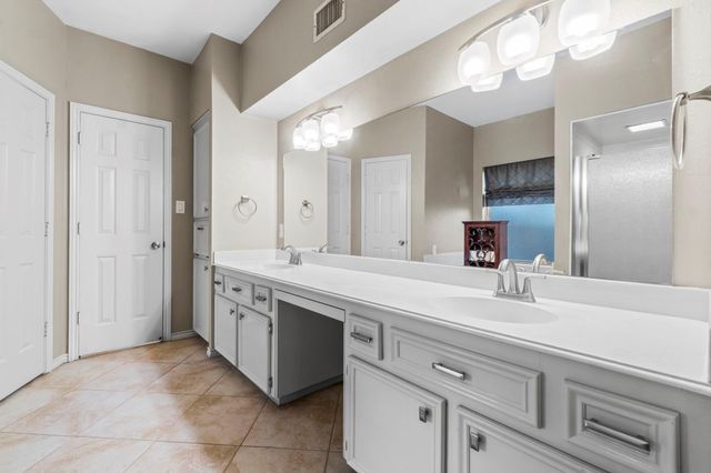 4 Maystar Court, The Woodlands, TX 77380