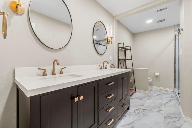 4 Maystar Court, The Woodlands, TX 77380